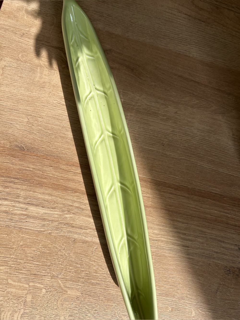 Long Pale Green Olive Boat Dish Leaf